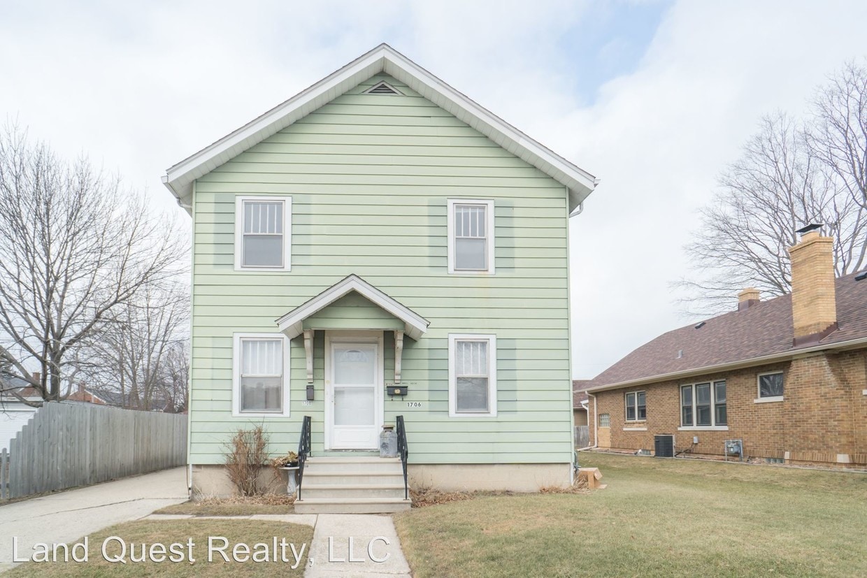 1706 33rd St, Kenosha, WI 53140 Condo for Rent in Kenosha, WI