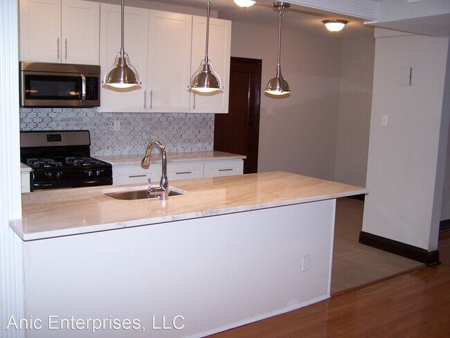 Building Photo - 2 br, 1 bath Apartment - 6202 Nottingham
