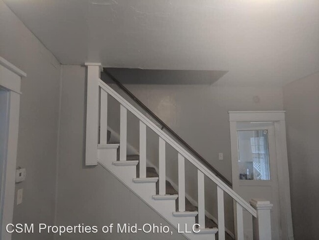 Building Photo - 3 br, 1 bath House - 631 W. Fourth St.