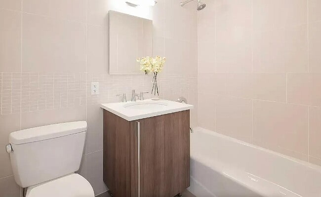 Building Photo - 1 Bedroom in Boerum Hill