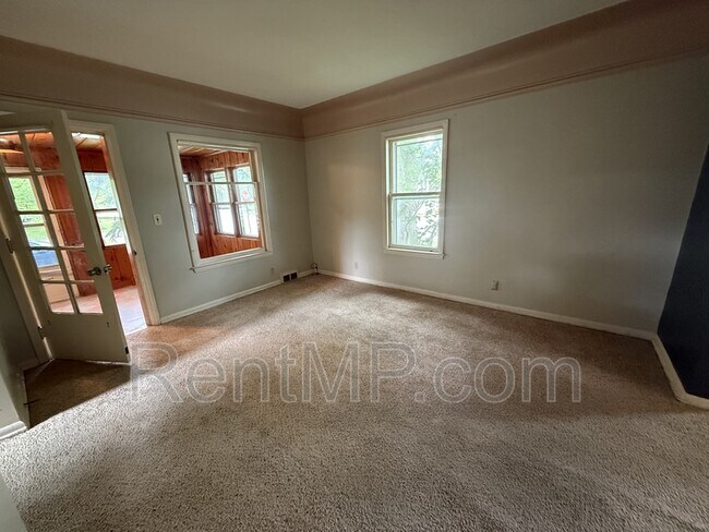 Foto del edificio - 524 N Kinney Ave