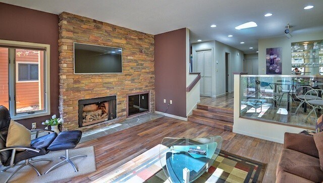 Foto del edificio - Incline Village: Condo - 2 Bedrooms, 2 Bathrooms, 1 Car Garage, Walk to Lake