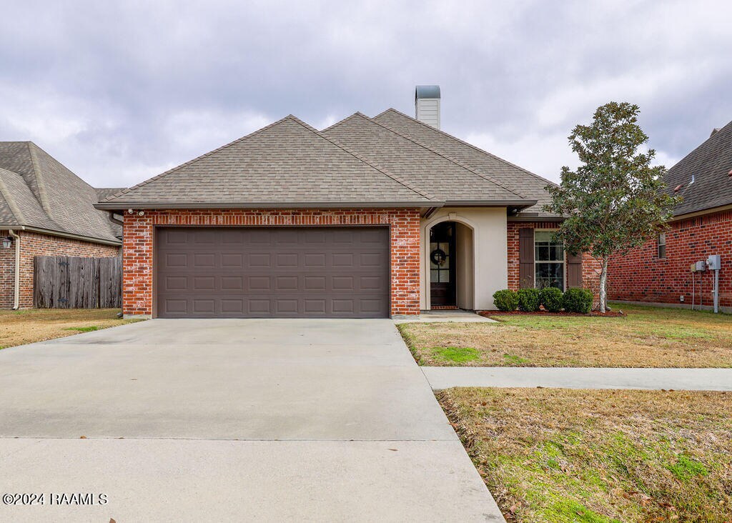 Foto principal - 228 Crenshaw Dr