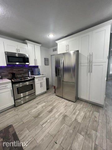 Building Photo - 3 br, 2 bath House - 1492 Scottsdale Rd N
