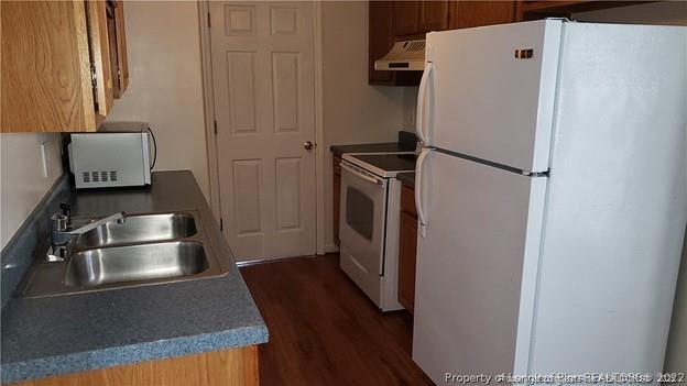 Foto del edificio - 5579 Quietwood Pl