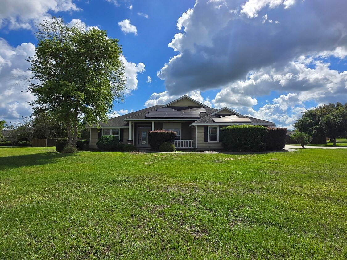 Primary Photo - Gorgeous 4-Bedroom Home with Office, Pool,...