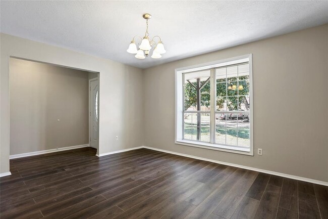 Building Photo - 10918 Vanderford Dr