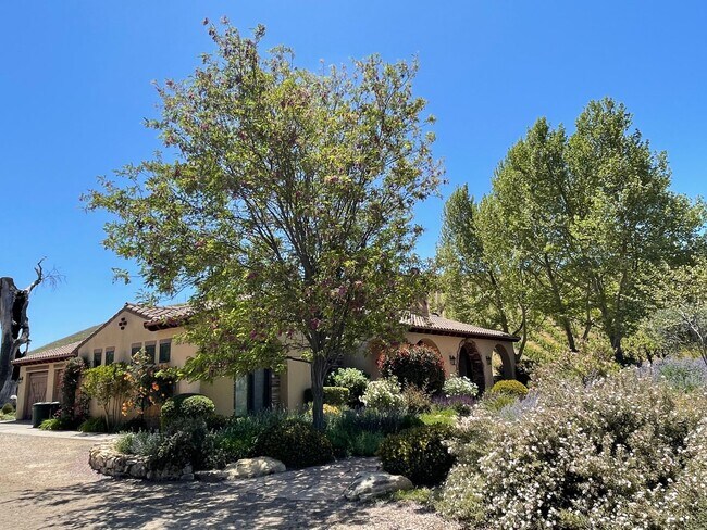 Foto del edificio - Gorgeous Wine Country 3 Bedroom 2 Bath Sin...