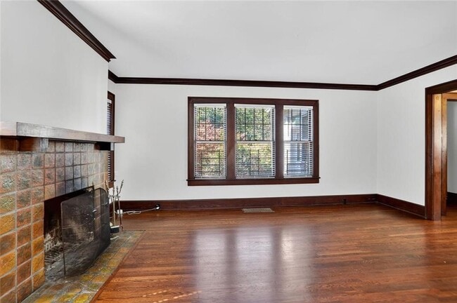 Building Photo - 641 Bonaventure Ave NE
