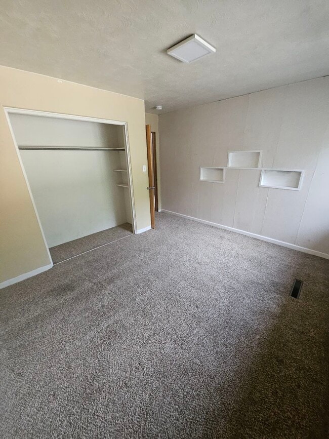 Foto del edificio - 1236 Mount View Ln
