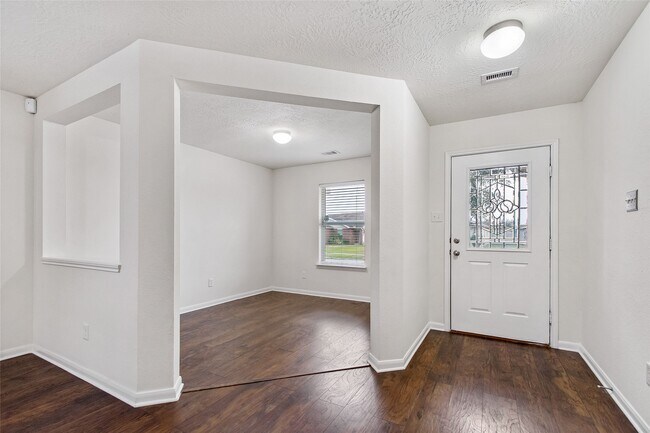 Foto del edificio - 29214 Legends Valley Dr