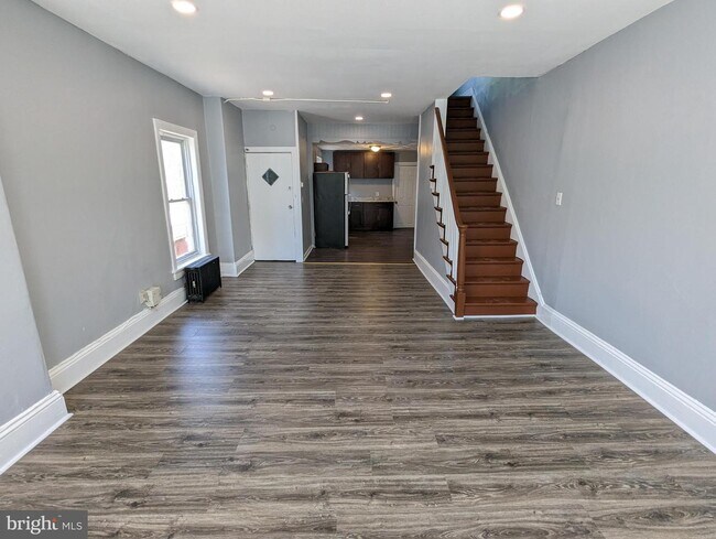 Building Photo - 208 W Hanover St