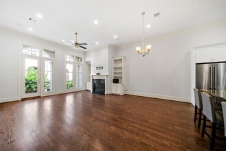 Building Photo - 3921 Gramercy St