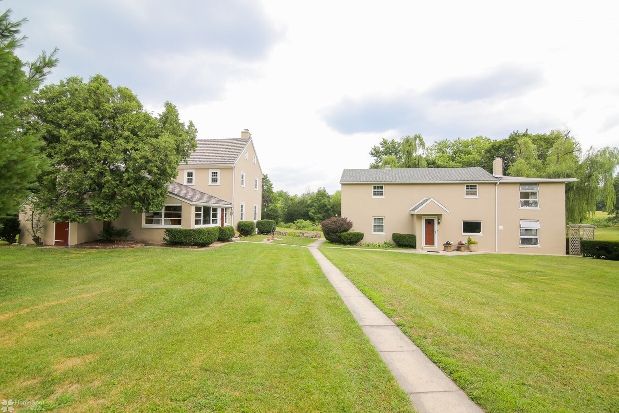 Primary Photo - 3305 Municipal Dr