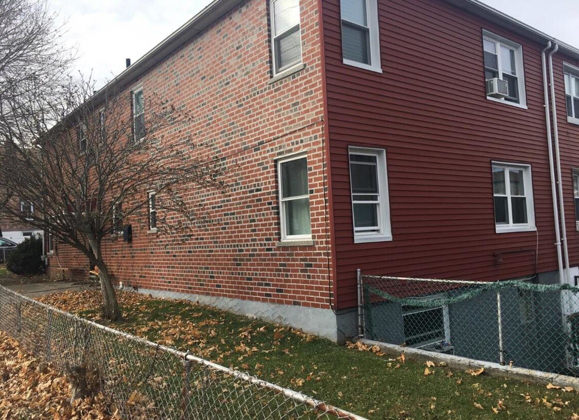 Primary Photo - 600 Logan Avenue