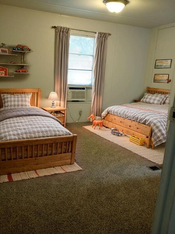 Building Photo - 721 Clear Creek Ave