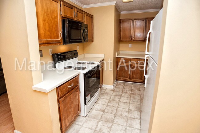 Foto del edificio - 2104 Liberty Dr