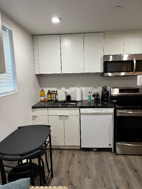 Foto del edificio - 745 Decatur St NE