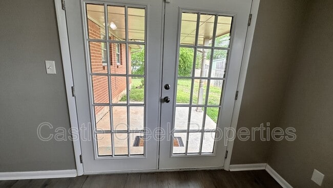 Foto del edificio - 1803 Fox Ave