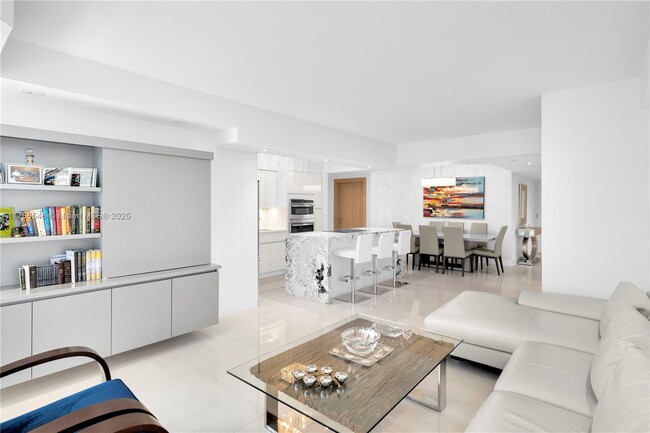 Building Photo - 4779 Collins Ave