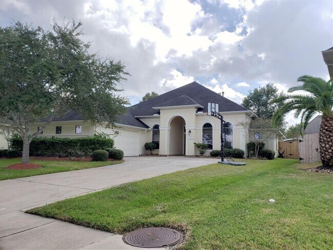 Building Photo - 2826 Sea Channel Dr