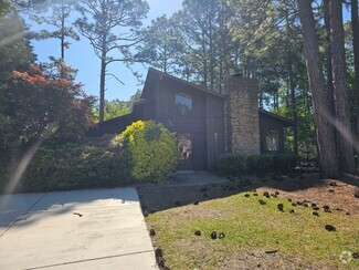 Building Photo - 3013 Folkstone Cir