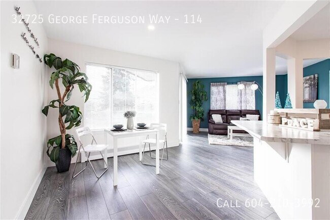 Photo du bâtiment - Corner Unit at Uptown