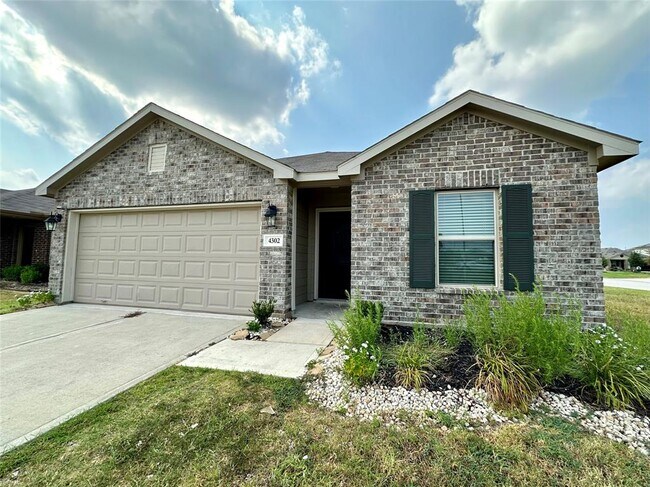 Building Photo - 4302 Whiskey River Dr