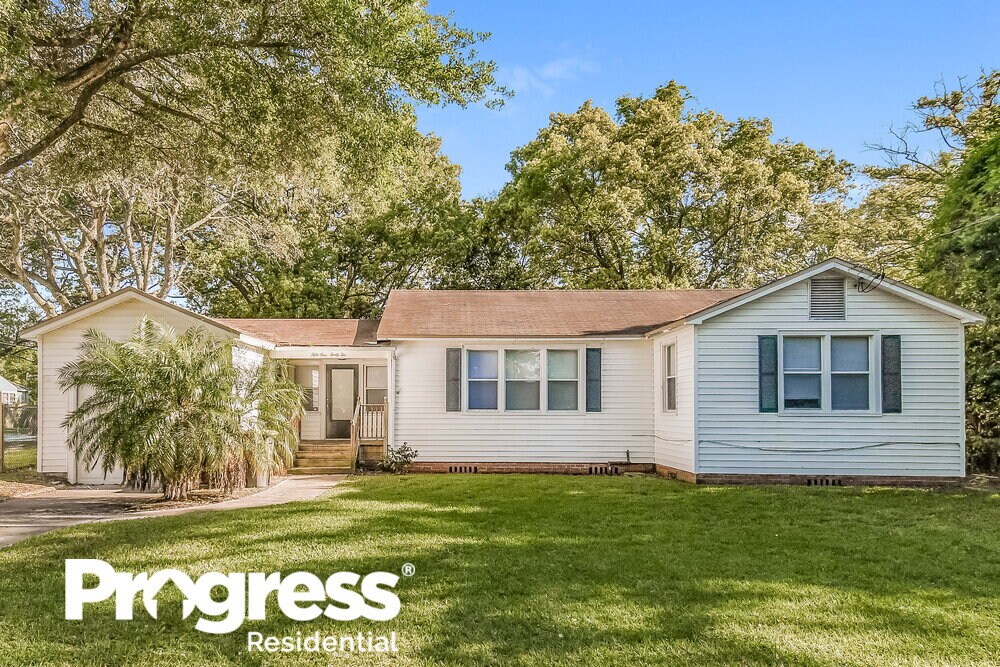Foto principal - 5142 Attleboro St