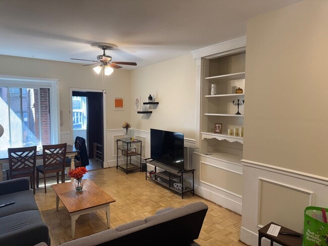 Building Photo - Check out this 3 bed in Brighton... SEPT 1ST MOVE IN