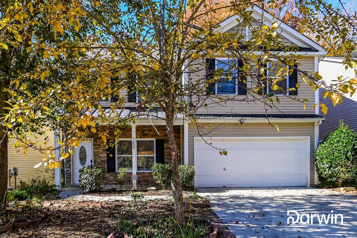 Foto principal - 3229 Kayla Lane, Charlotte, NC 28215