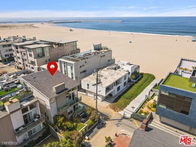 Foto del edificio - 2 br, 2 bath Condo - 14 Privateer Street 1