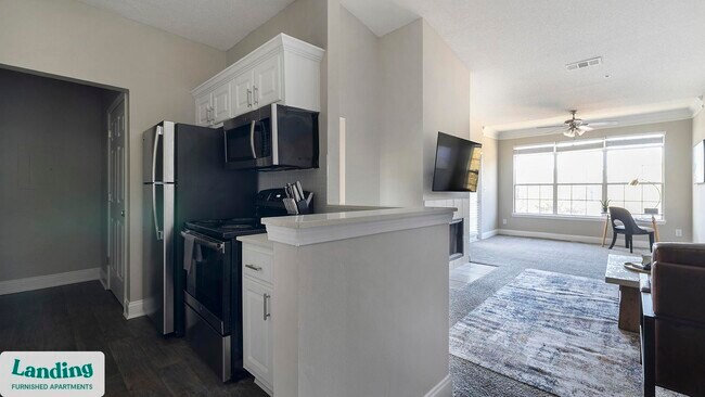 Foto del edificio - 100 Crossing Blvd