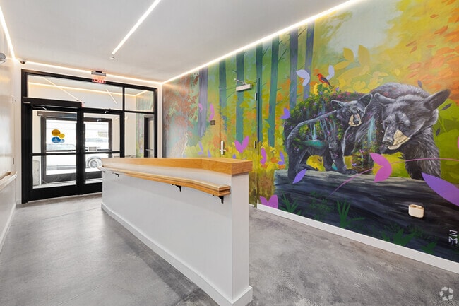 The Oxford Lynn - Resident Lobby - The Oxford Lynn