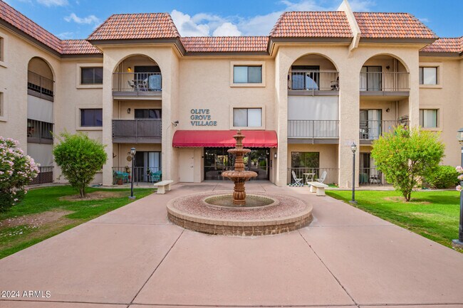 Foto del edificio - 3033 E Devonshire Ave