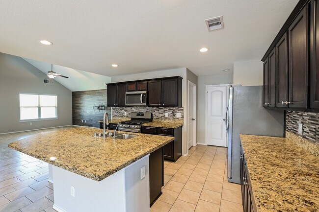 Building Photo - 2734 Gold Flake Terrace Rd