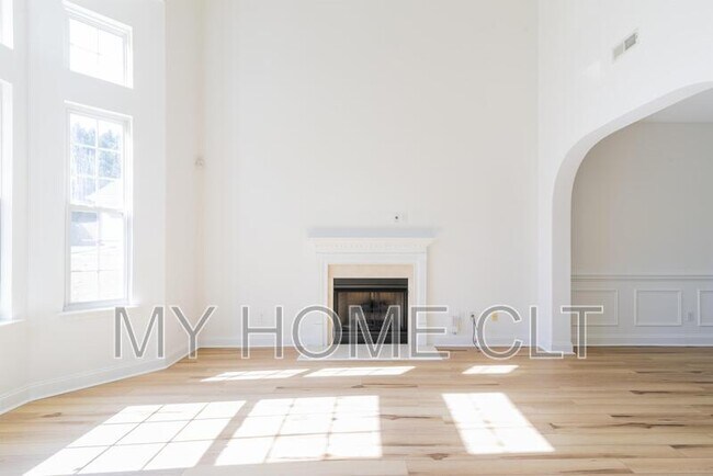 Foto del edificio - 643 Wilora Landing Rd