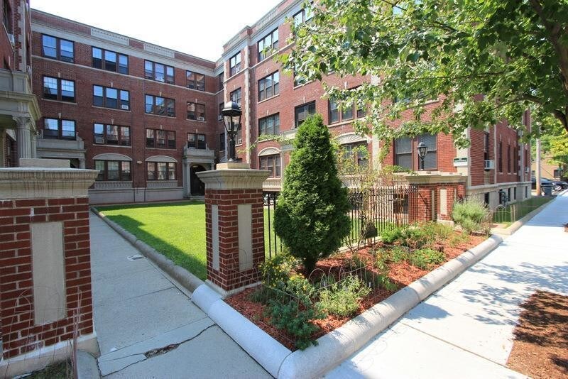 Primary Photo - 19A Forest St