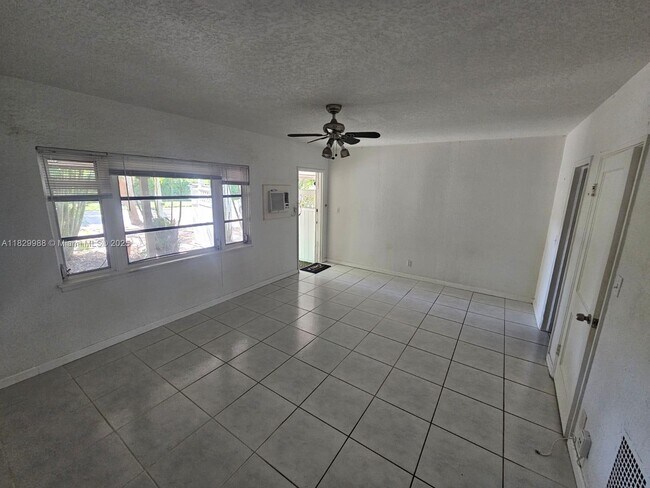 Foto del edificio - 1219 NE 6th St