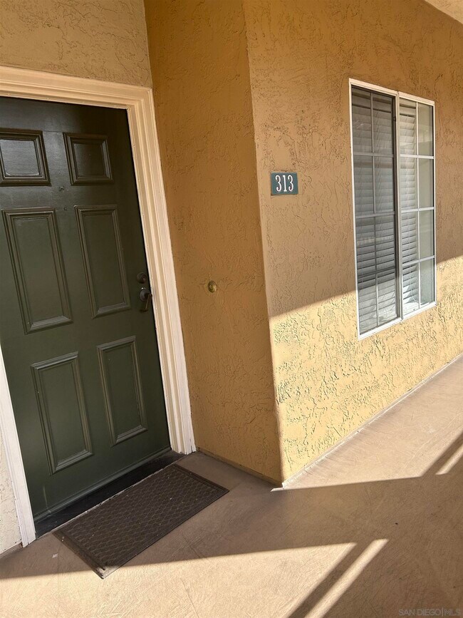 Building Photo - 2250 Camino de la Reina