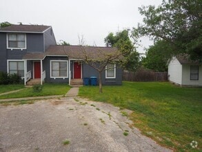 Building Photo - 124 Hillside Dr