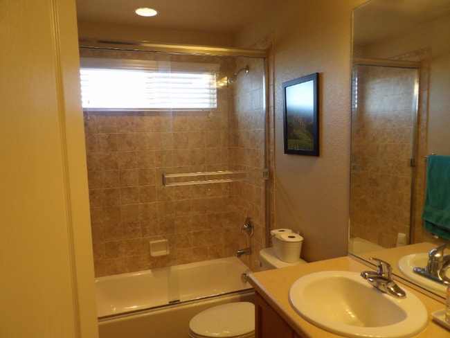 Building Photo - 6766 Indian Feather Dr