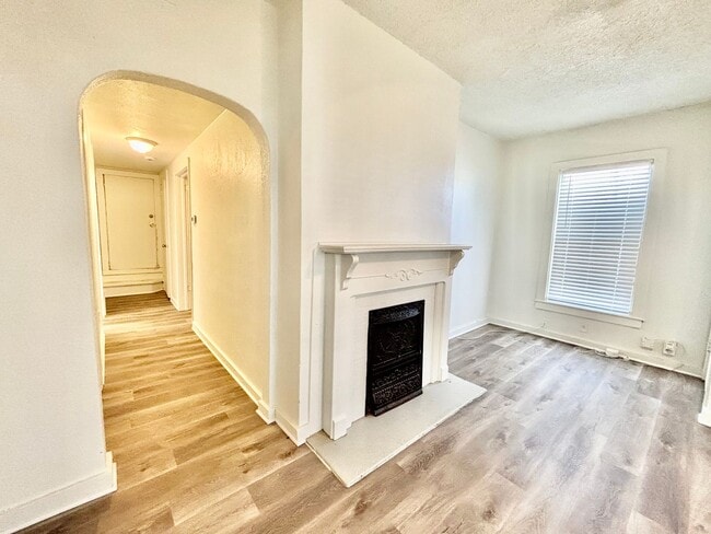 Building Photo - 3810-3812 Central St.