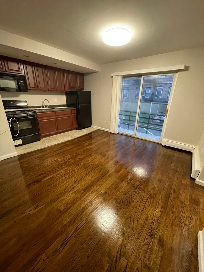 Foto del edificio - 184 Fairview Ave