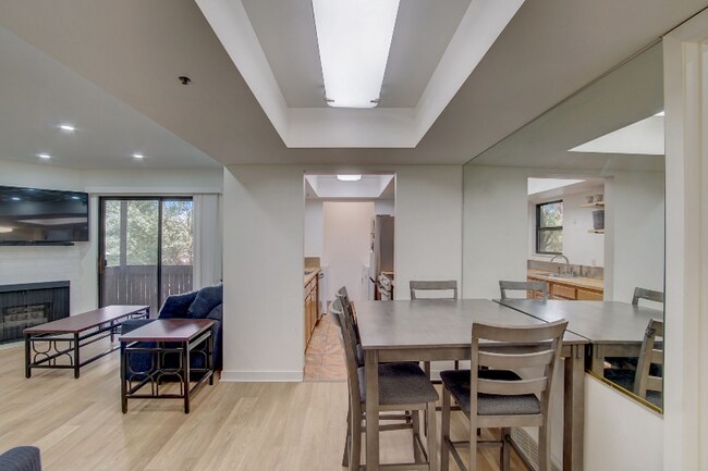 Foto del edificio - 6861 N 2200 W