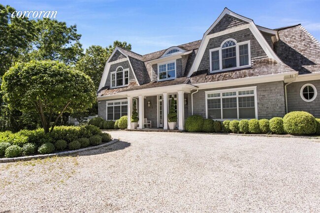 Building Photo - 15 Peach Farm Ln