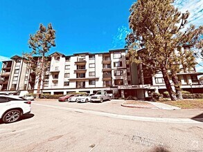 Building Photo - 5985 Dandridge Ln