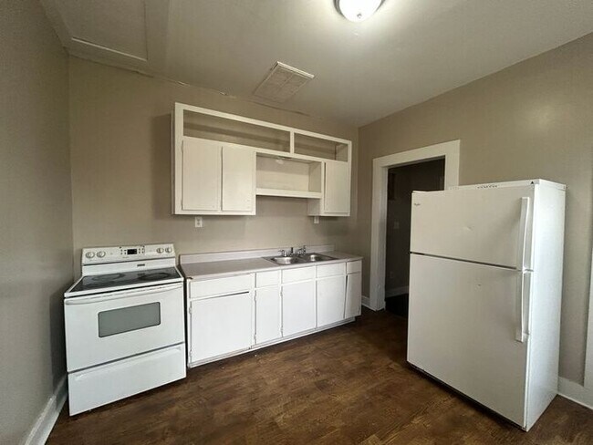 Foto del edificio - 4005 40th Ave N