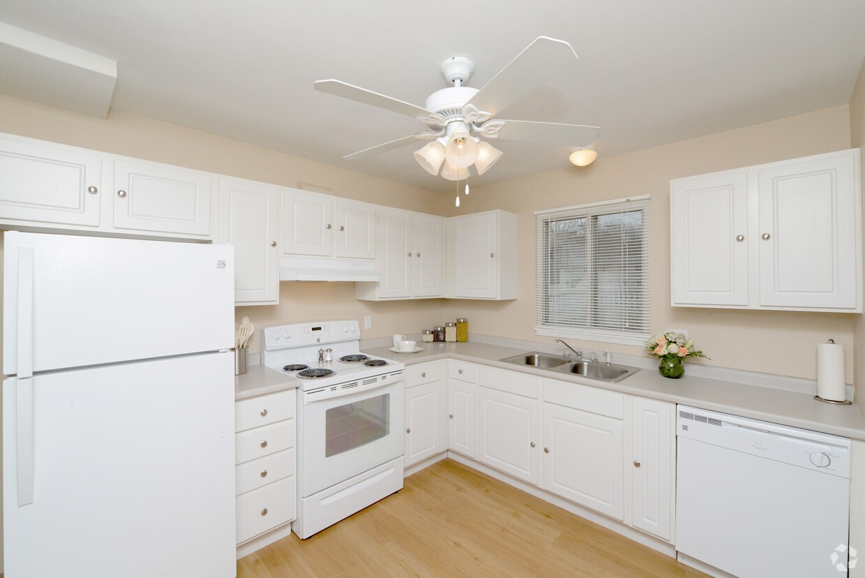 Mill Creek Townhouses North Kingstown, RI