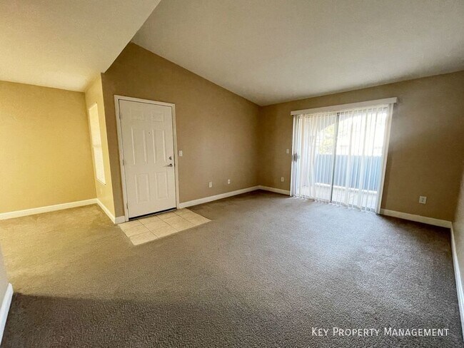 Building Photo - 5055 W Hacienda Ave